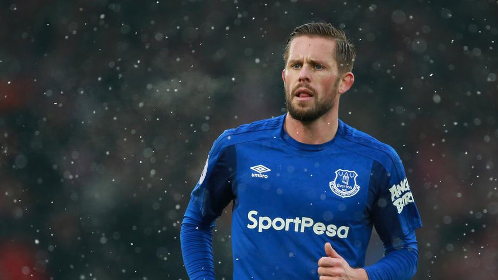 米兰体育官方网站APP下载-英超球队利用GPS数据调整赛中跑动策略的实践,英超一场比赛跑动距离